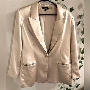EXPRESS XL CREAM SILK BLAZER